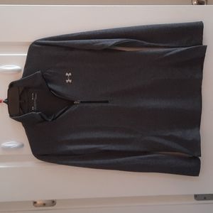 Under Armour NWT 1/2 Zip Size S